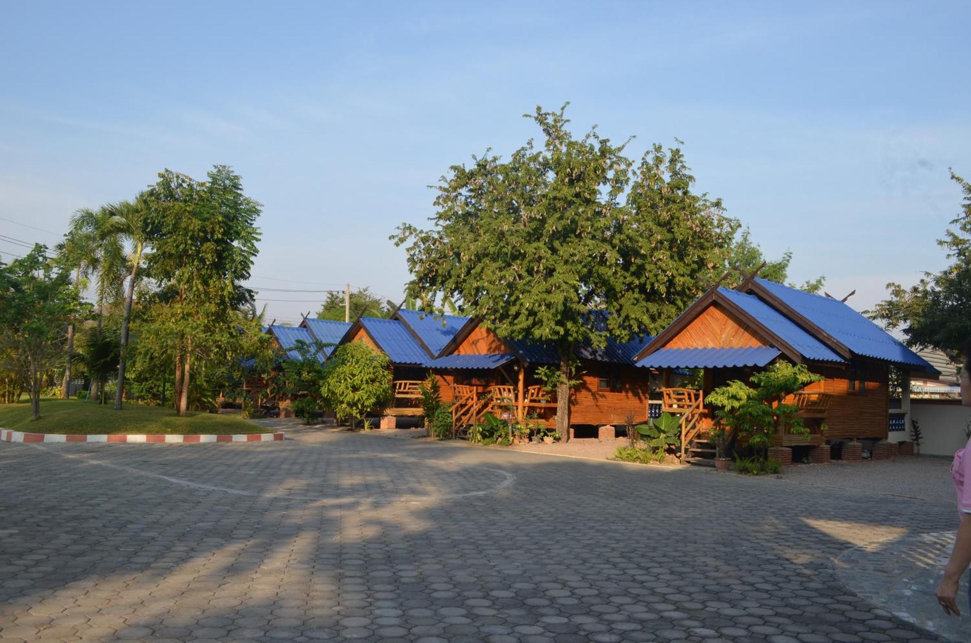 Suandarbporn Resort Mae Sot Exterior photo