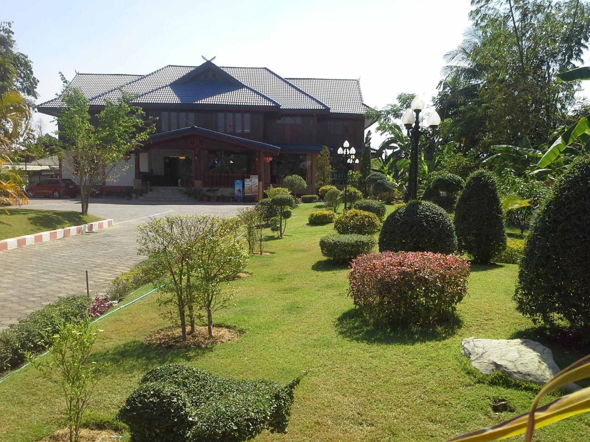 Suandarbporn Resort Mae Sot Exterior photo